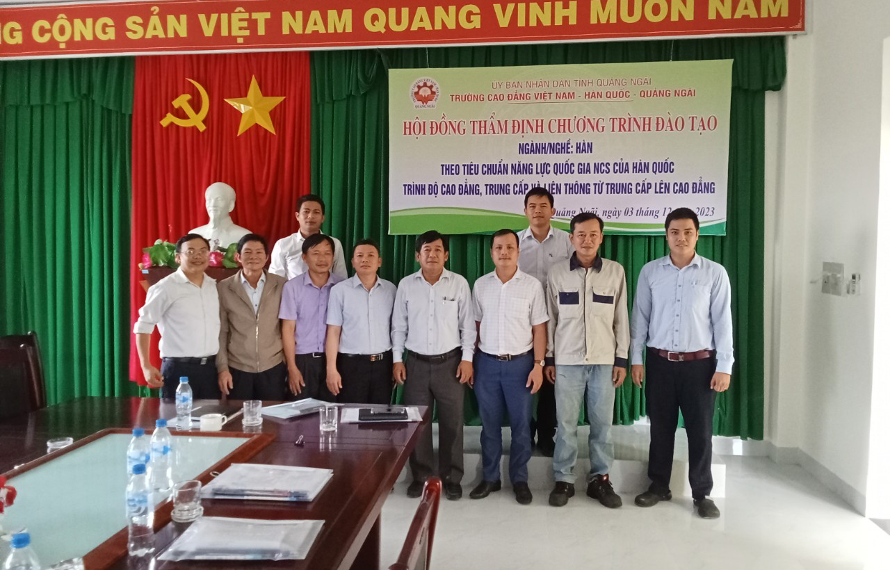 Thẩm định chương trình đào tạo ngành, nghề Hàn theo tiêu chuẩn năng lực quốc gia NCS của Hàn Quốc trình độ cao đẳng, trung cấp và liên thông từ Trung cấp lên Cao đẳng năm 2023